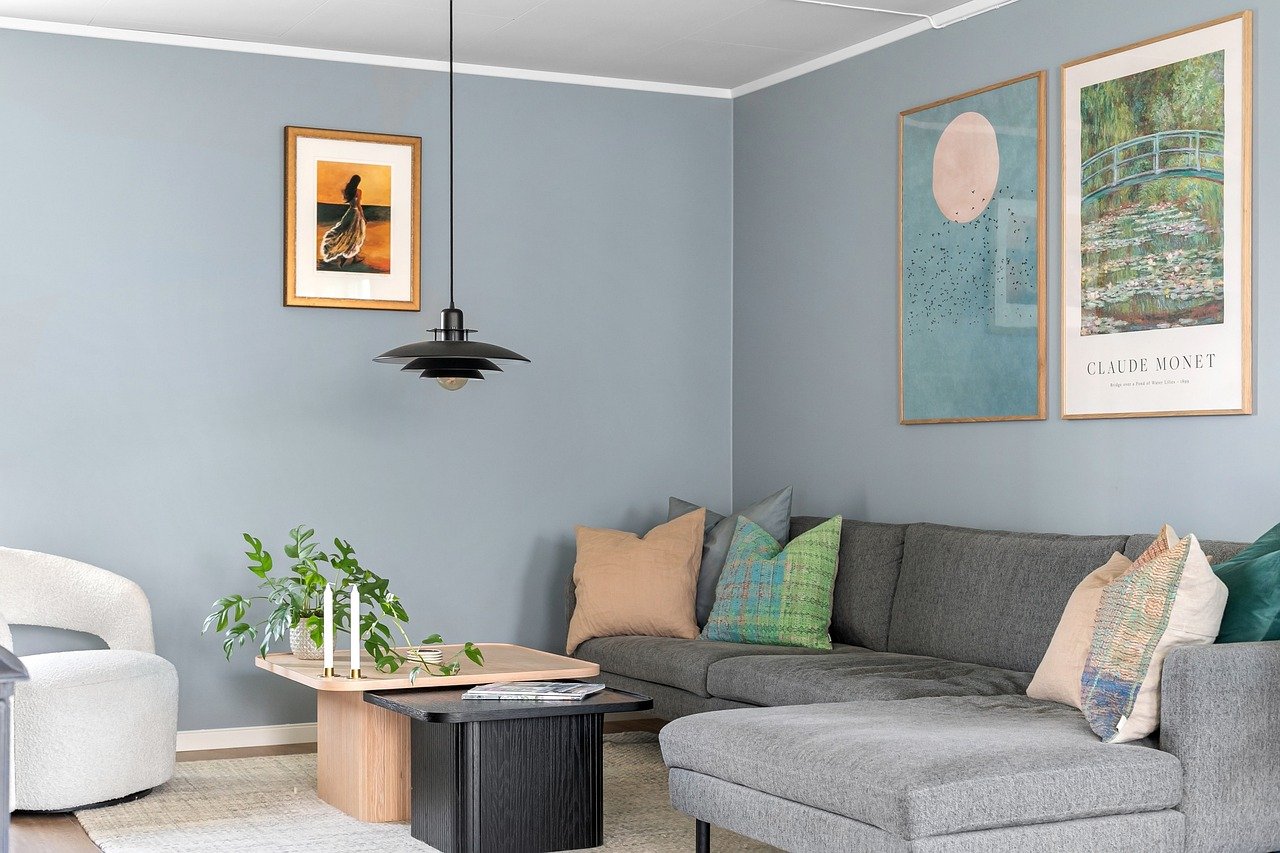 Transform Your Living Room with DIY Paint Decor